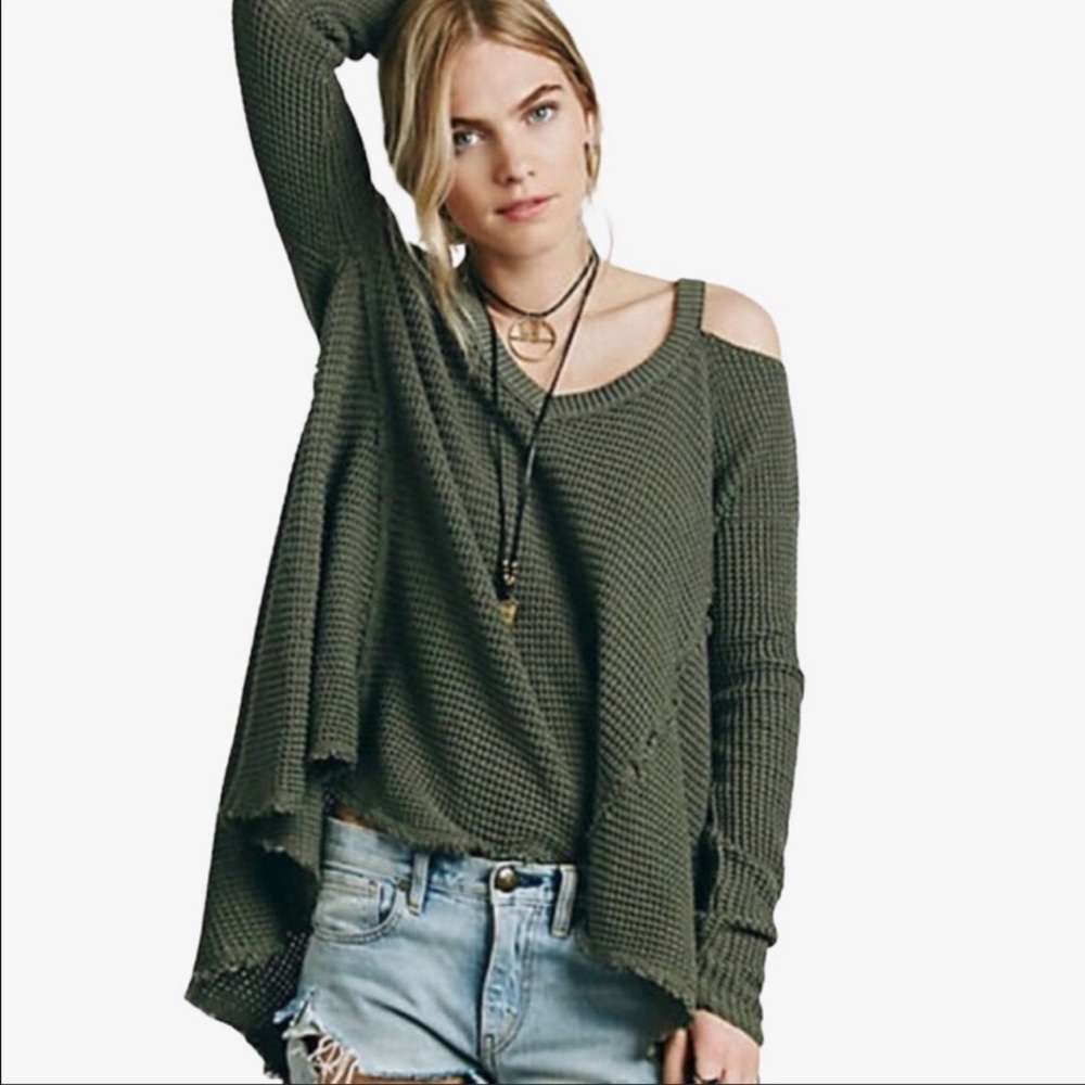 FREE PEOPLE Moonshine V Neck Cold Shoulder Sweater